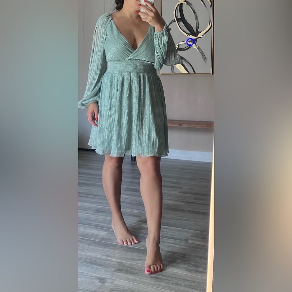 NWTT Ever New Melbourne silver/ice blueish metallic dress